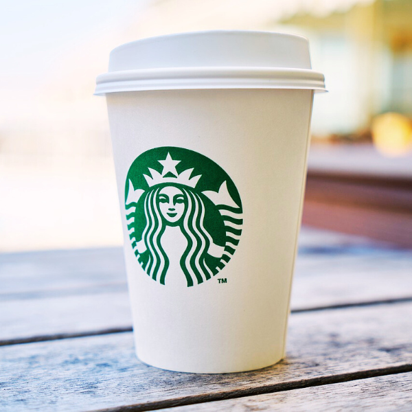 Blog post detailing Howard Schultz's strategic plans for revitalizing Starbucks' U.S. stores